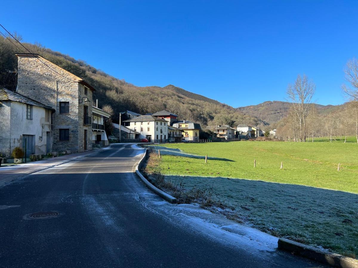 Casa Rural La Torre Recien Rehabilitada. Лас-Эррериас Экстерьер фото